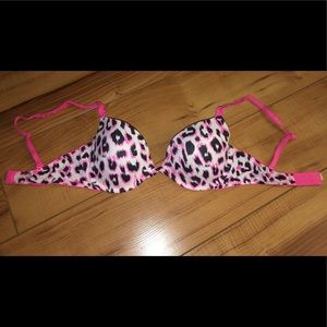 Wear everywhere Demi PINK Victoria’s Secret bra